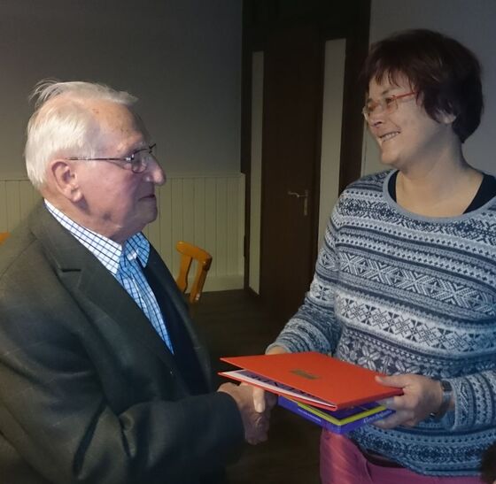 Kurt Kälber erhält die Ehrennadel für 60 Jahre Mitgliedschaft in der SPD